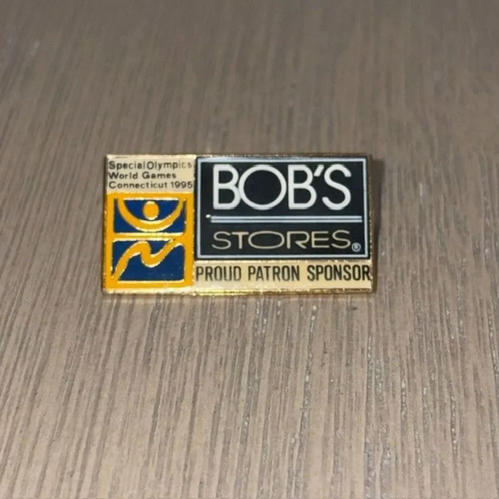 Vtg Connecticut CT Speical Olympics World Games Bob's Stores Sponsor Lapel Pin